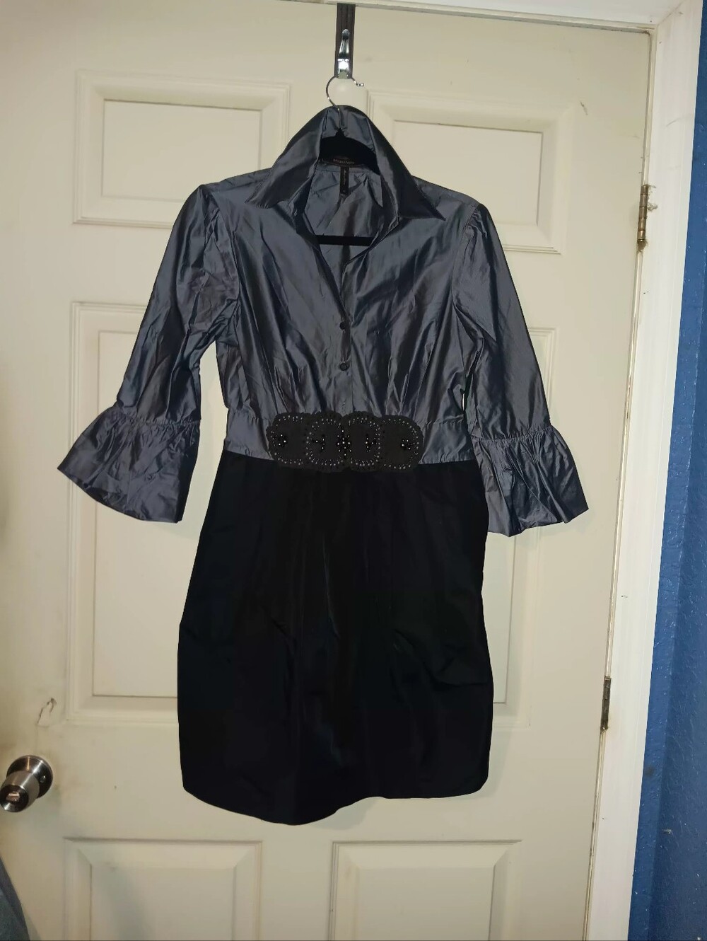 Bcbgmaxazria Party Dress Short Bubble Hem Sz 6 Grey And Black 3/4 Sleeves Zip